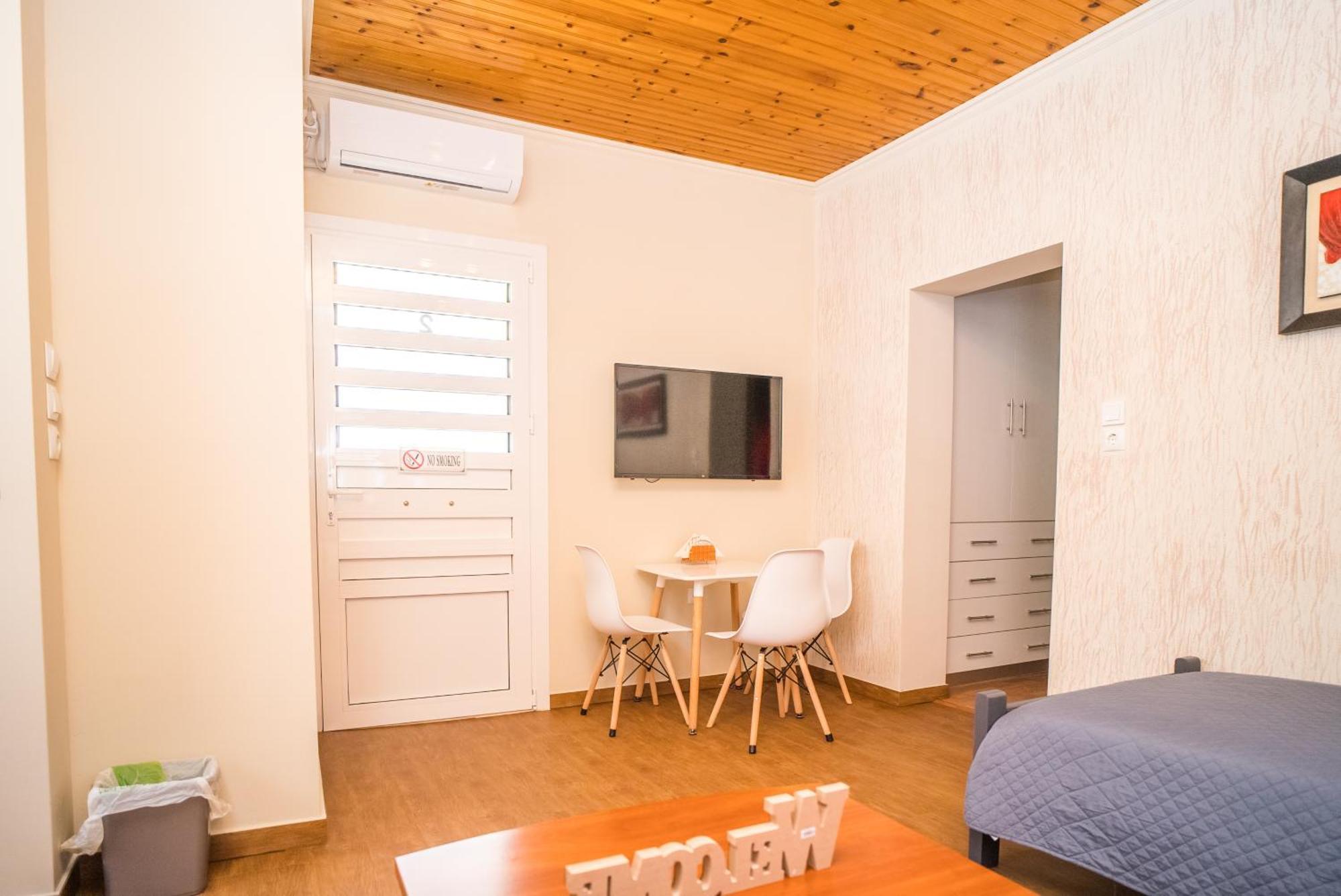 The Dreamhouse Athens Airport Apartment Artemida  Ngoại thất bức ảnh